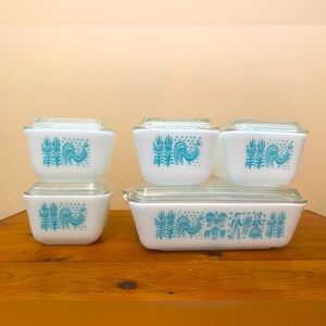 Pyrex Amish White and Turquoise 10pc set.